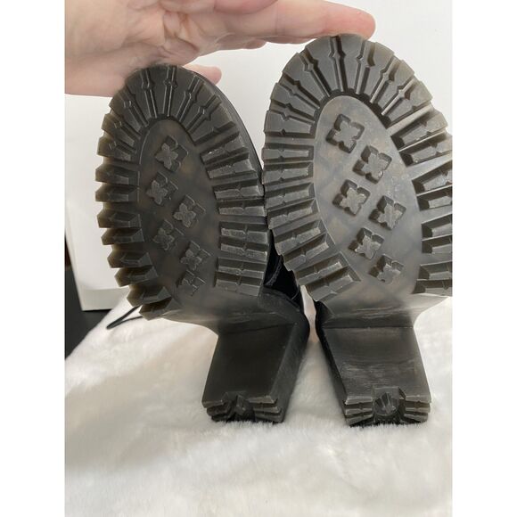 Doc Marten’s Black Smooth Leather High Healed Persephone Size 9 Pre-Owned EUC - Picture 6 of 9